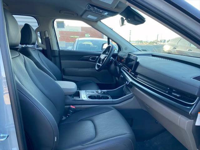 2027 Kia Carnival LXS