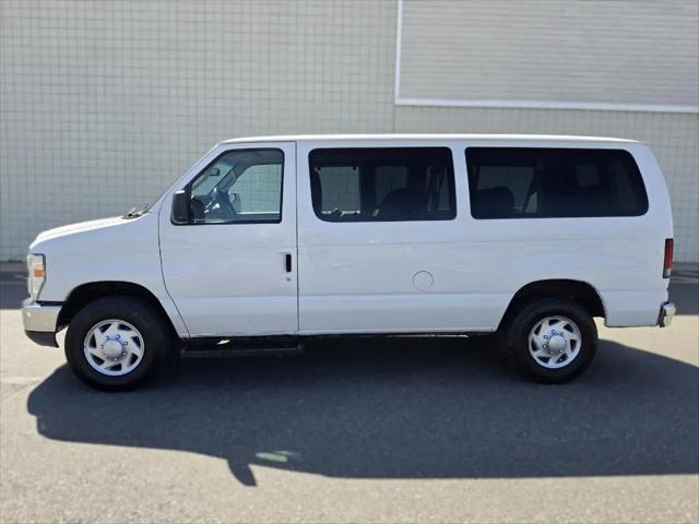2014 Ford E-350 Super Duty XLT