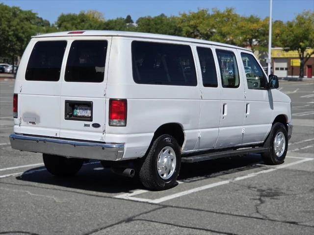 2014 Ford E-350 Super Duty XLT
