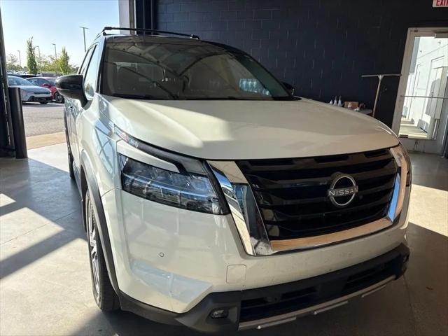 2022 Nissan Pathfinder Platinum 4WD for sale in Muncie, IN