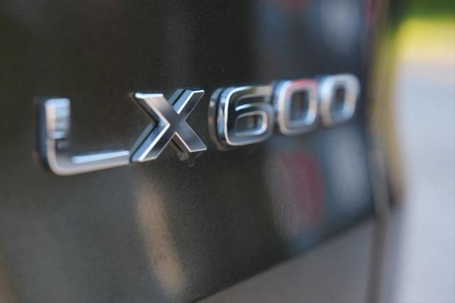 2024 Lexus LX Luxury