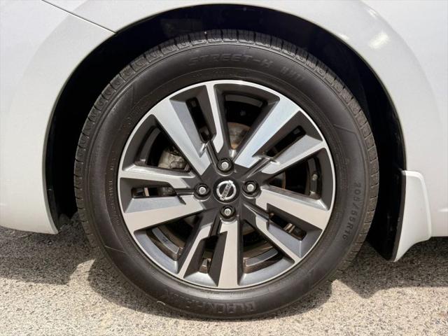 2020 Nissan Versa SV Xtronic CVT