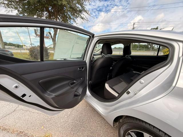 2020 Nissan Versa SV Xtronic CVT