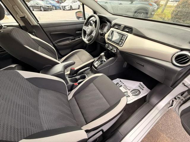 2020 Nissan Versa SV Xtronic CVT