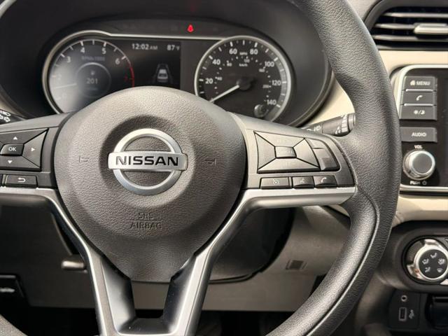 2020 Nissan Versa SV Xtronic CVT