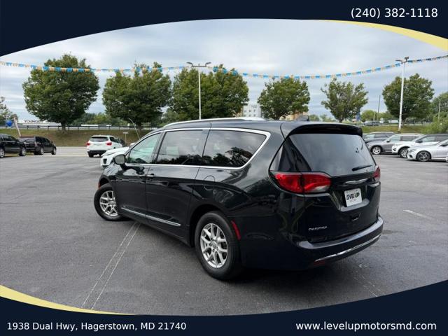 2020 Chrysler Pacifica Touring L