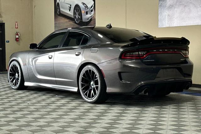 2016 Dodge Charger SRT 392