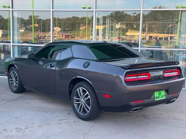 2019 Dodge Challenger SXT AWD