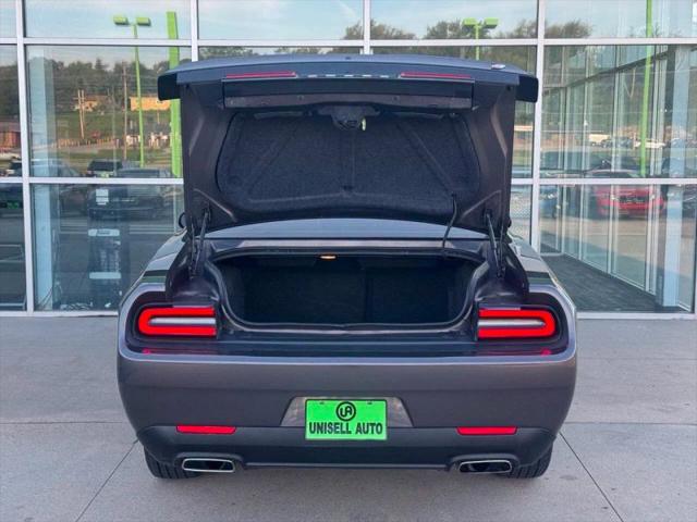 2019 Dodge Challenger SXT AWD