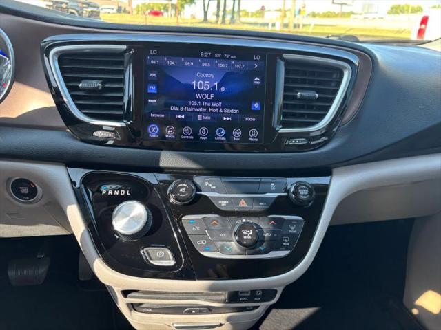 2017 Chrysler Pacifica Touring-L Plus