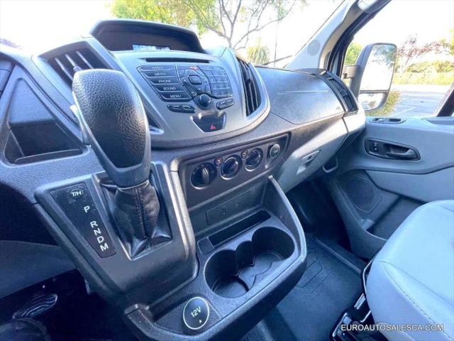 2018 Ford Transit w/Sliding Side Door w/RWB