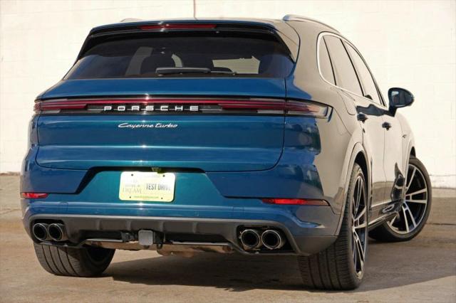 2024 Porsche Cayenne E-Hybrid Turbo