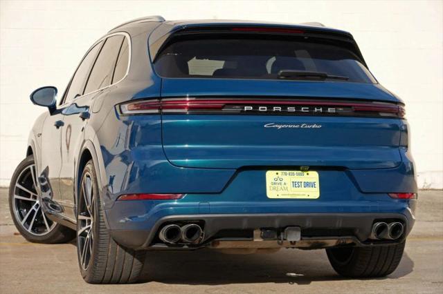 2024 Porsche Cayenne E-Hybrid Turbo