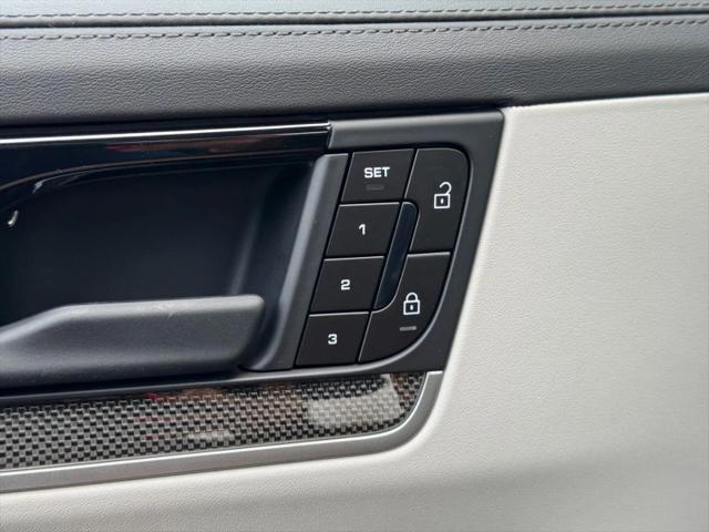 2024 Porsche Cayenne E-Hybrid Turbo