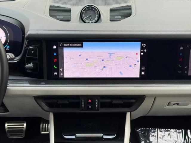 2024 Porsche Cayenne E-Hybrid Turbo