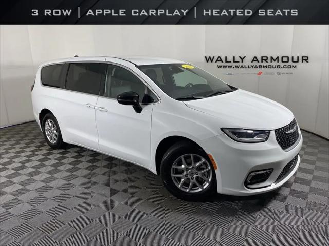 2025 Chrysler Pacifica Select for sale in Alliance, OH