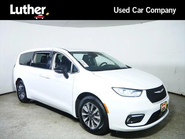 2024 Chrysler Pacifica Hybrid Select for sale in Brooklyn Park, MN