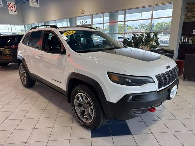 2022 Jeep Cherokee Trailhawk 4x4 for sale in Kenosha, WI