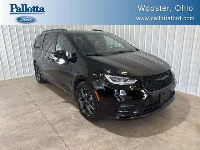 2025 Chrysler Pacifica Limited for sale in Wooster, OH