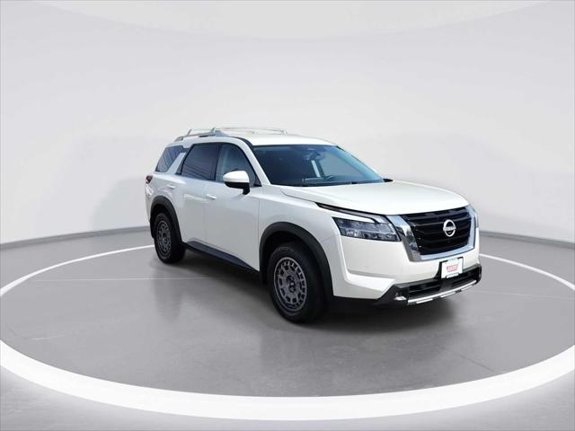 2024 Nissan Pathfinder SL 4WD