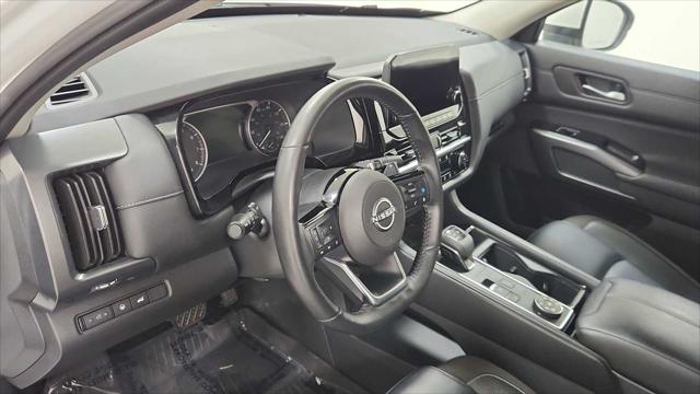 2024 Nissan Pathfinder SL 4WD
