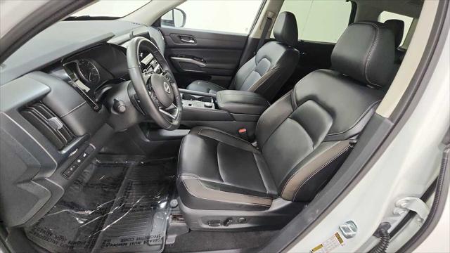 2024 Nissan Pathfinder SL 4WD
