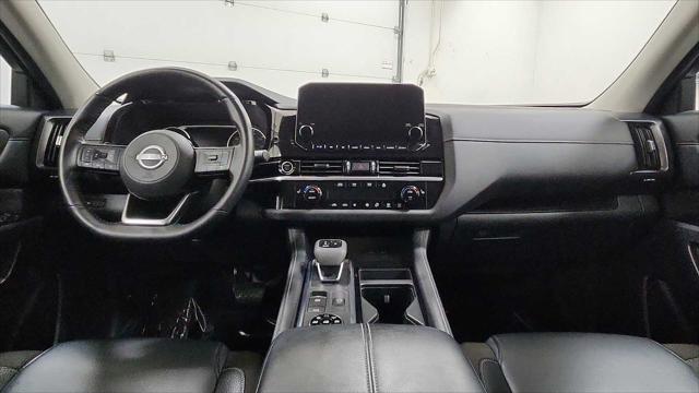 2024 Nissan Pathfinder SL 4WD