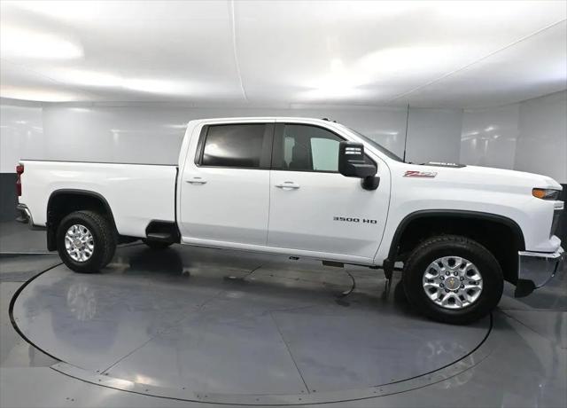2025 Chevrolet Silverado 3500HD Crew Cab, Long Bed, LT Dual Rear Wheel, 4WD for sale in Forest Lake, MN