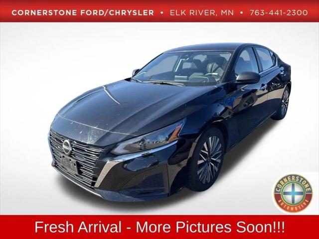 2024 Nissan Altima SV FWD for sale in Elk River, MN