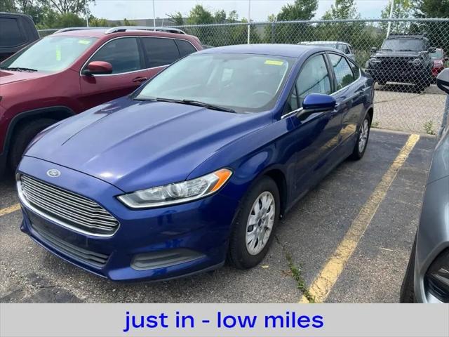 2014 Ford Fusion S for sale in Sterling Heights, MI