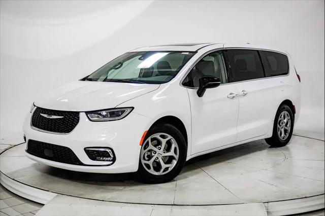 2024 Chrysler Pacifica Limited for sale in Minneapolis, MN