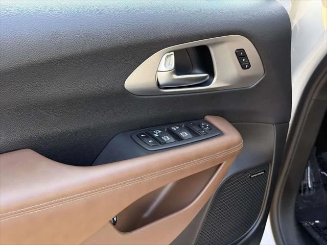 2021 Chrysler Pacifica Hybrid Limited