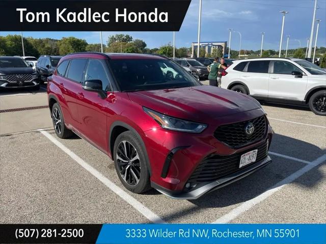 2021 Toyota Highlander XSE for sale in Rochester, MN