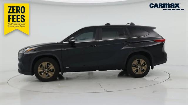 2023 Toyota Highlander Hybrid XLE Bronze