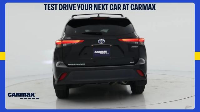 2023 Toyota Highlander Hybrid XLE Bronze