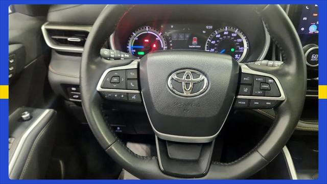 2023 Toyota Highlander Hybrid XLE Bronze