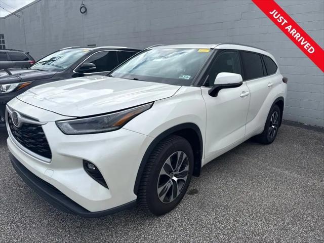 2021 Toyota Highlander XLE for sale in Charleston, WV