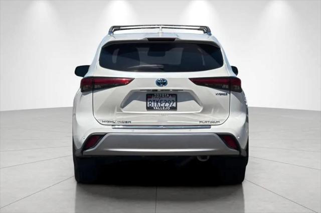 2020 Toyota Highlander Hybrid Platinum