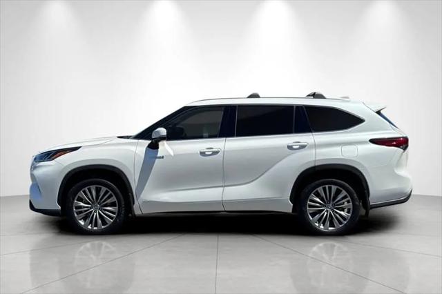 2020 Toyota Highlander Hybrid Platinum