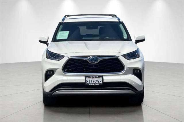 2020 Toyota Highlander Hybrid Platinum
