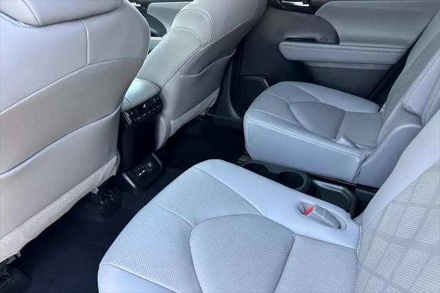 2020 Toyota Highlander Hybrid Platinum