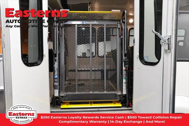 2018 Ford E-350 Cutaway E-350