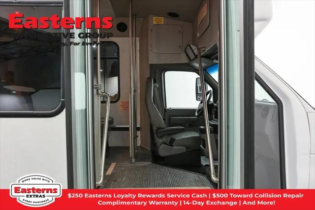 2018 Ford E-350 Cutaway E-350