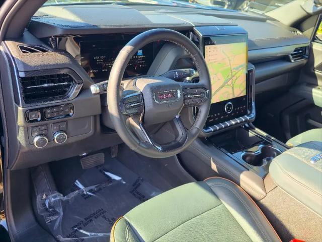 2025 GMC Yukon 4WD AT4