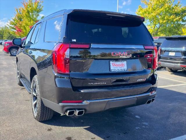 2025 GMC Yukon 4WD AT4