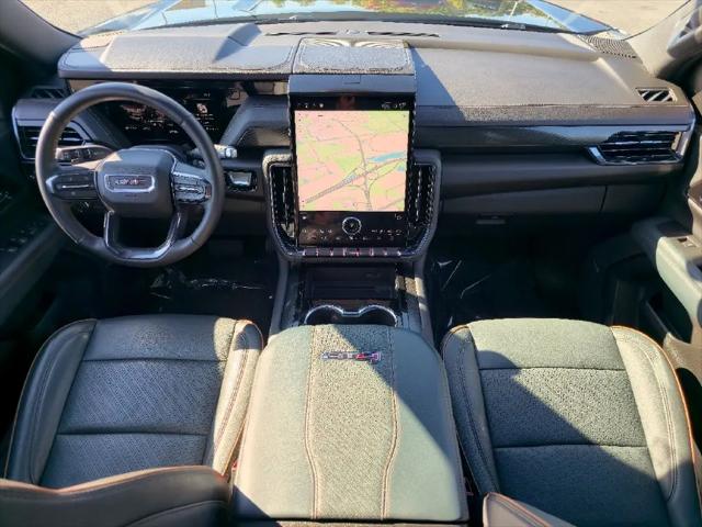 2025 GMC Yukon 4WD AT4