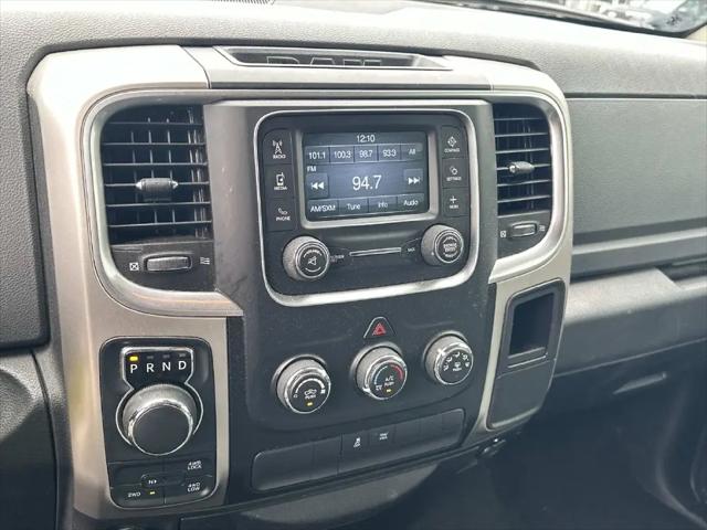 2019 Ram 1500 Classic SLT Crew Cab 4x4 64 Box