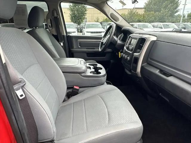 2019 Ram 1500 Classic SLT Crew Cab 4x4 64 Box