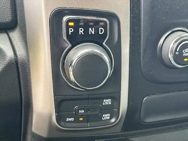 2019 Ram 1500 Classic SLT Crew Cab 4x4 64 Box
