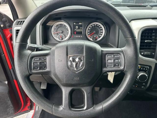 2019 Ram 1500 Classic SLT Crew Cab 4x4 64 Box